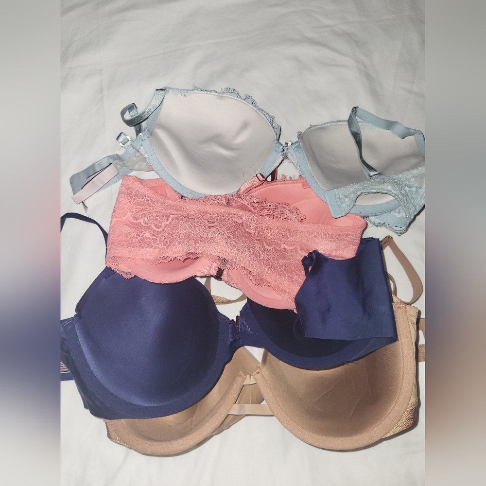 5 Victoria secret bras 32DDD* - Picture 3 of 5